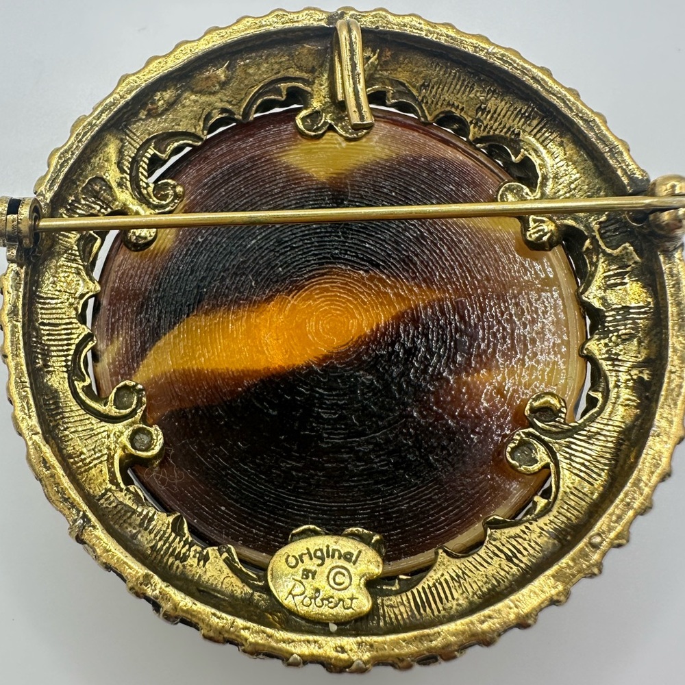 Original by Robert Gold tone massive Amber brown glass cabochon brooch pendant - Picture 7 of 9
